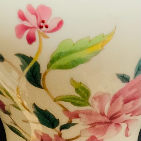 LENOX Vintage "Barrington Collection" Short Vase with Floral EUC - Picture 2 of 8